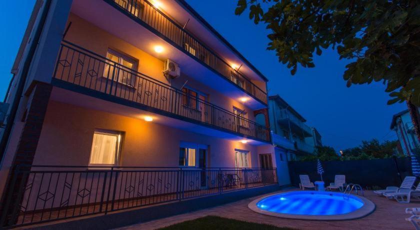 Villa Sunset Каштела Экстерьер фото